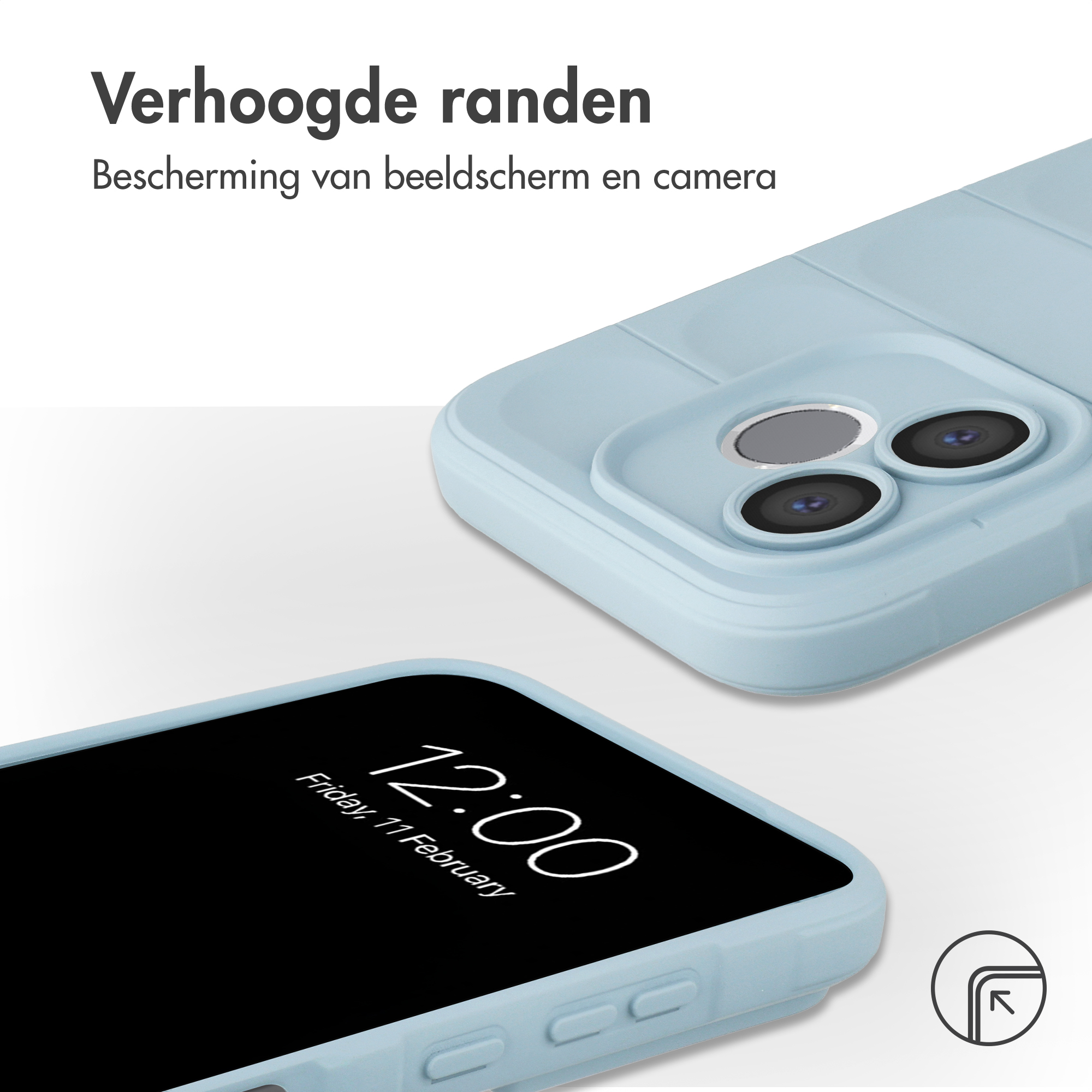 Coque de téléphone bleu clair avec découpe caméra et heure affichée.
