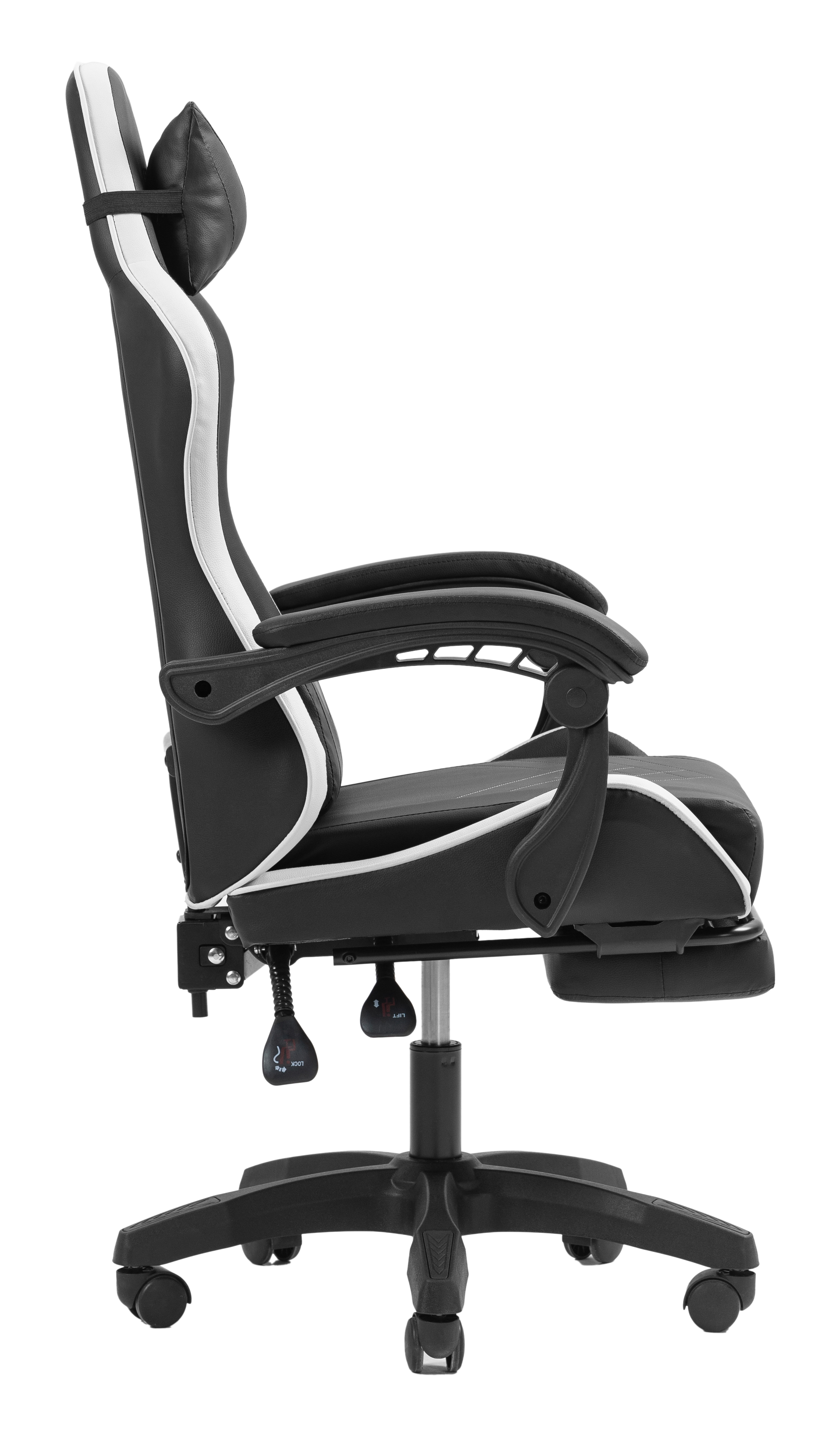 Silla de juego negra con acentos blancos, reposabrazos y reposacabezas ajustables.