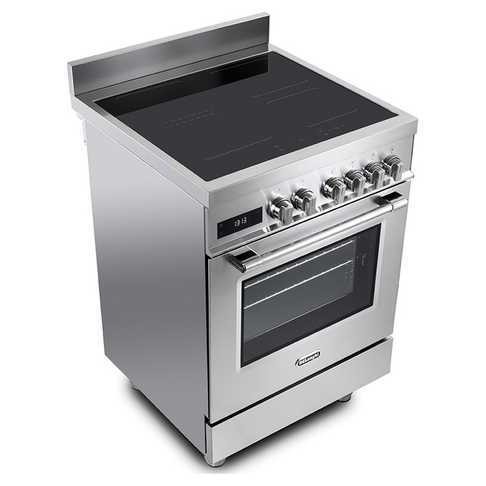 Un'elegante cucina a induzione in acciaio inossidabile con piano cottura in vetro nero e porta del forno.