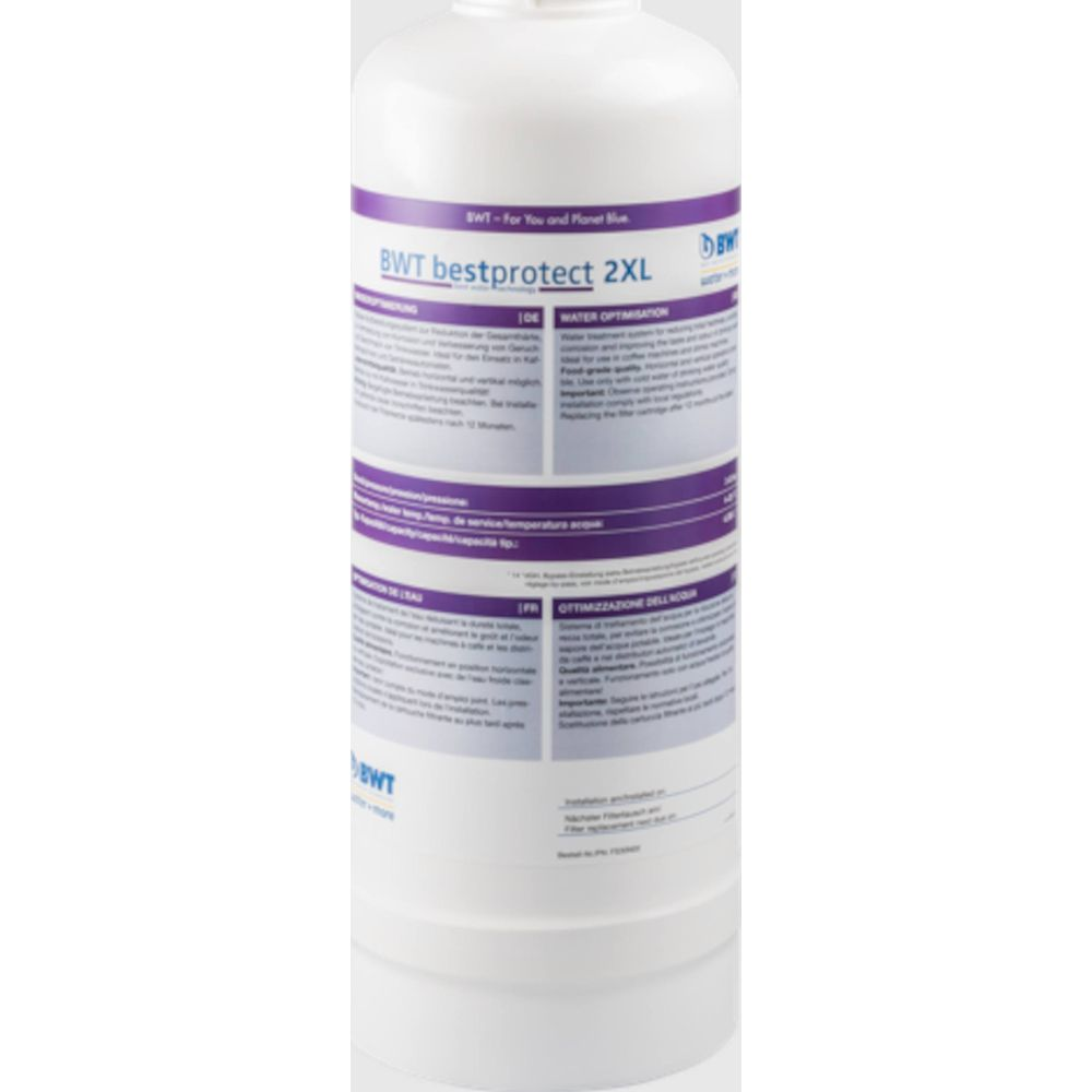 Una bottiglia bianca con etichetta viola, con la scritta BWT bestprotect 2XL.