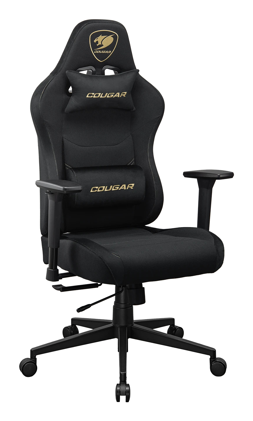 Silla gamer negra con logo dorado y cojines. Fondo blanco.