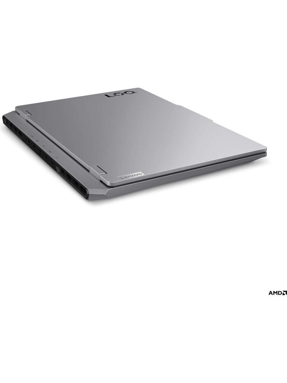 LOQ ve AMD logolu kapalı gümüş Lenovo dizüstü bilgisayar.