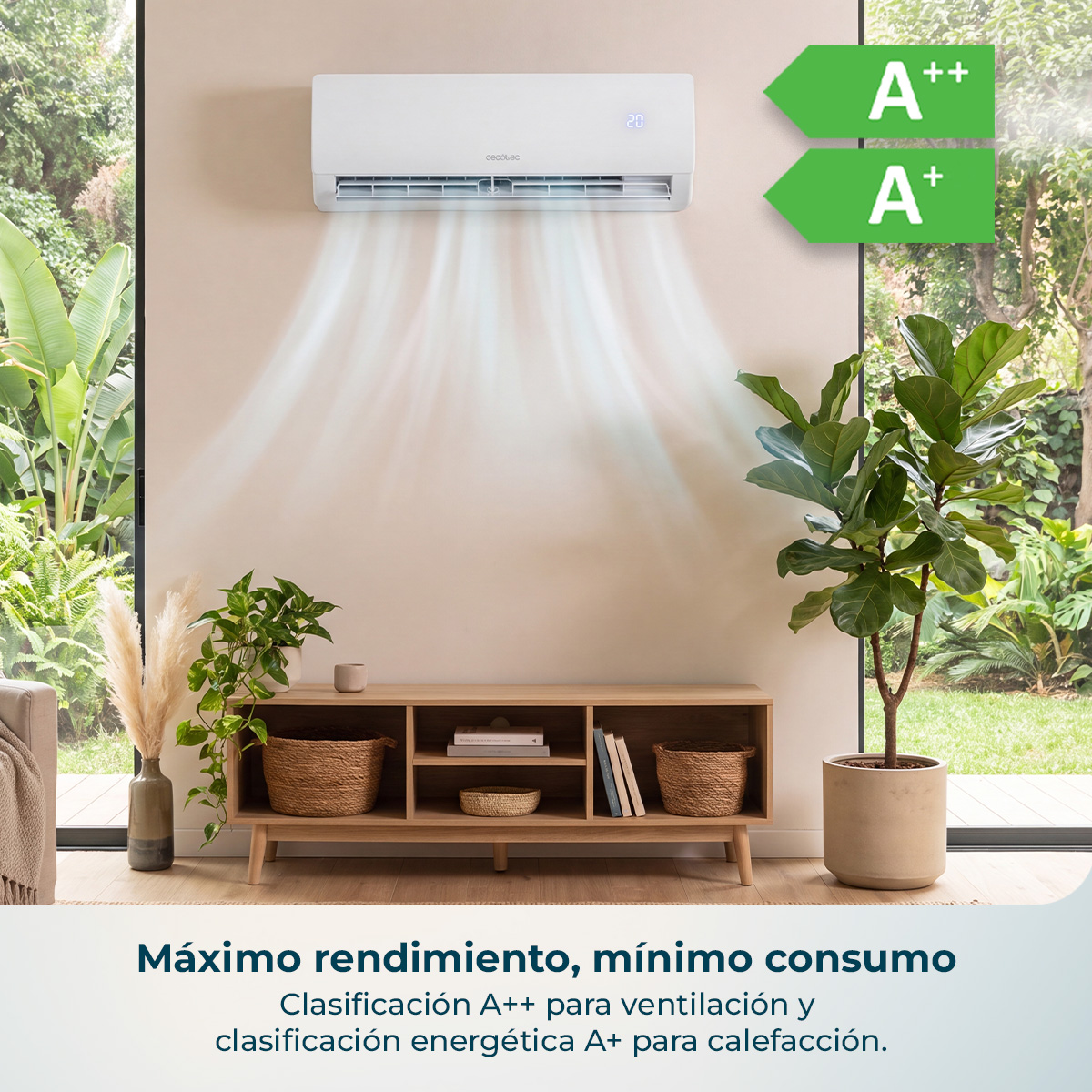 Een witte airconditioner aan de muur met A++ en A+ energielabels.