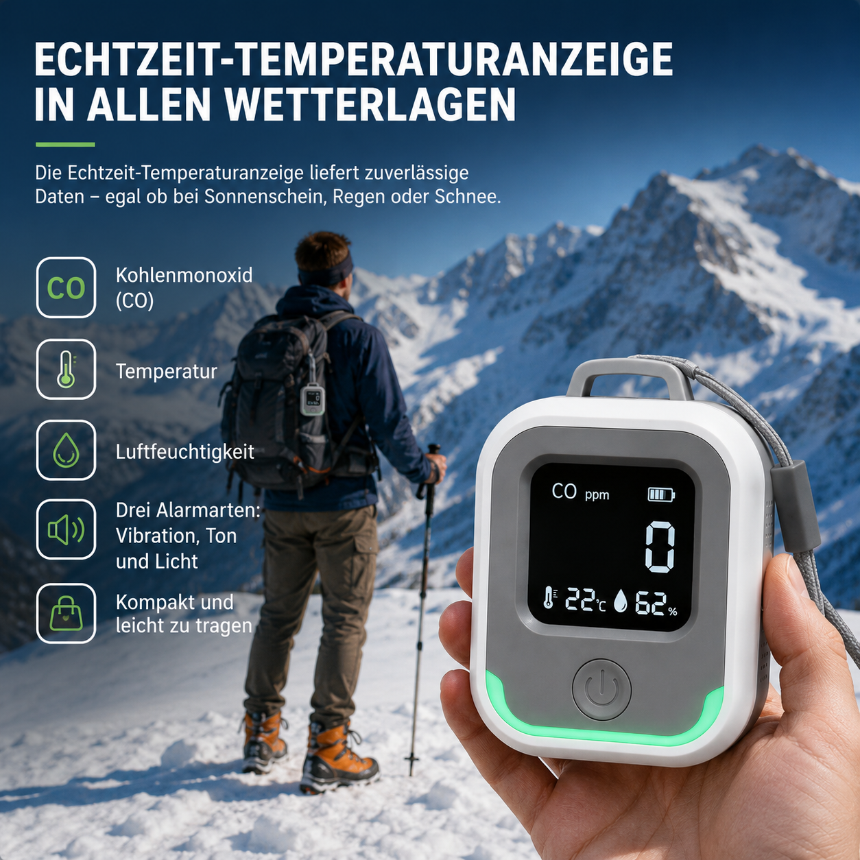 Ein Mann in den Bergen hält ein Messgerät, das CO, Temperatur und Luftfeuchtigkeit anzeigt.