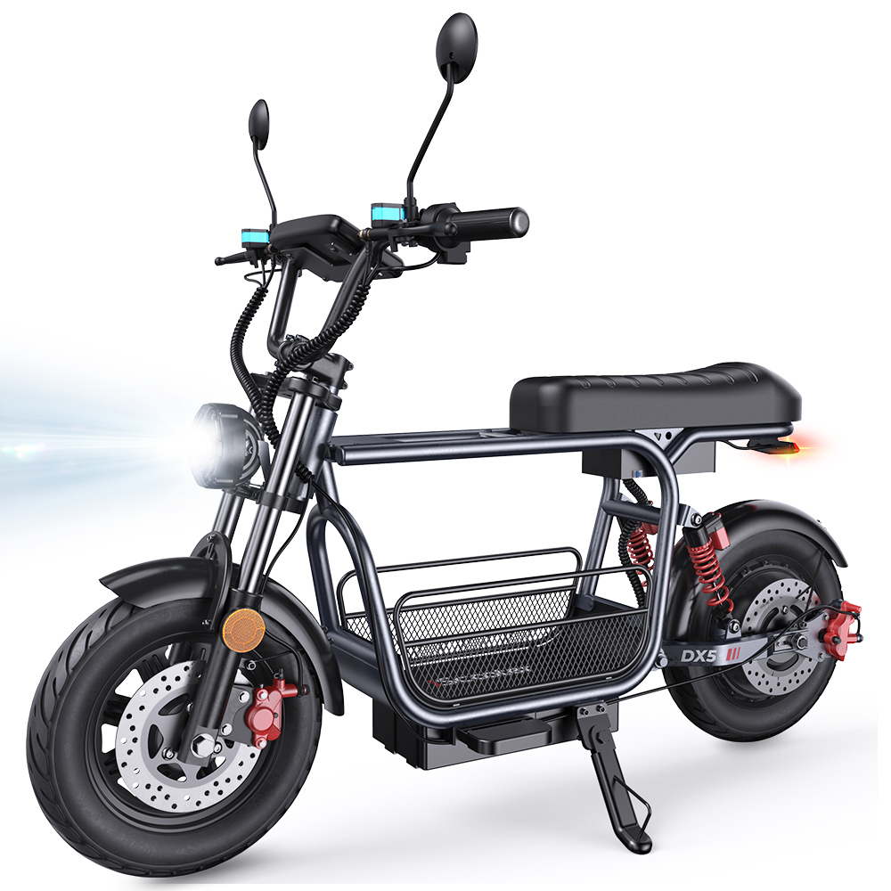 Un patinete eléctrico oscuro con faro, asiento, cesta y amortiguadores rojos.