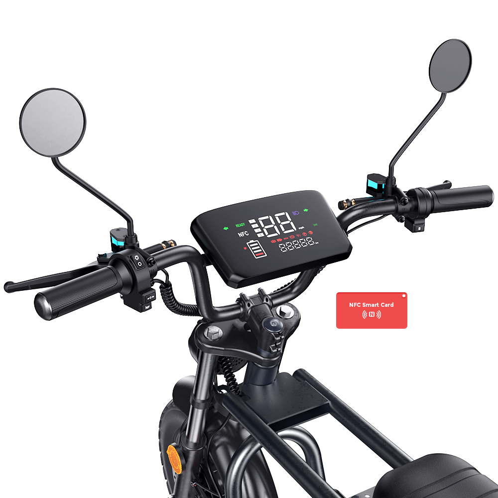 Primer plano del manillar de un patinete eléctrico negro con pantalla digital y tarjeta NFC.