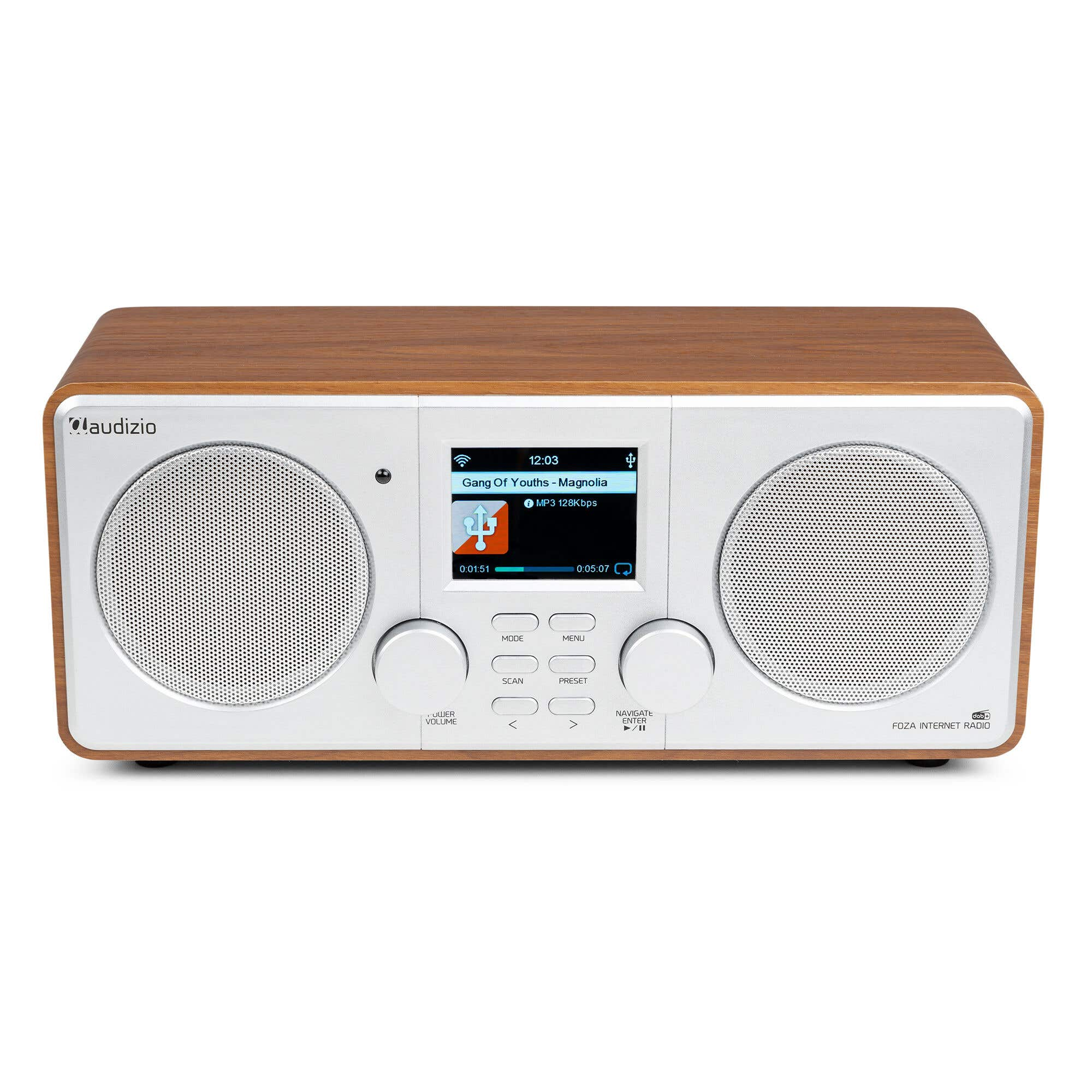 Een Audizio internetradio met houten behuizing en zilveren voorkant.
