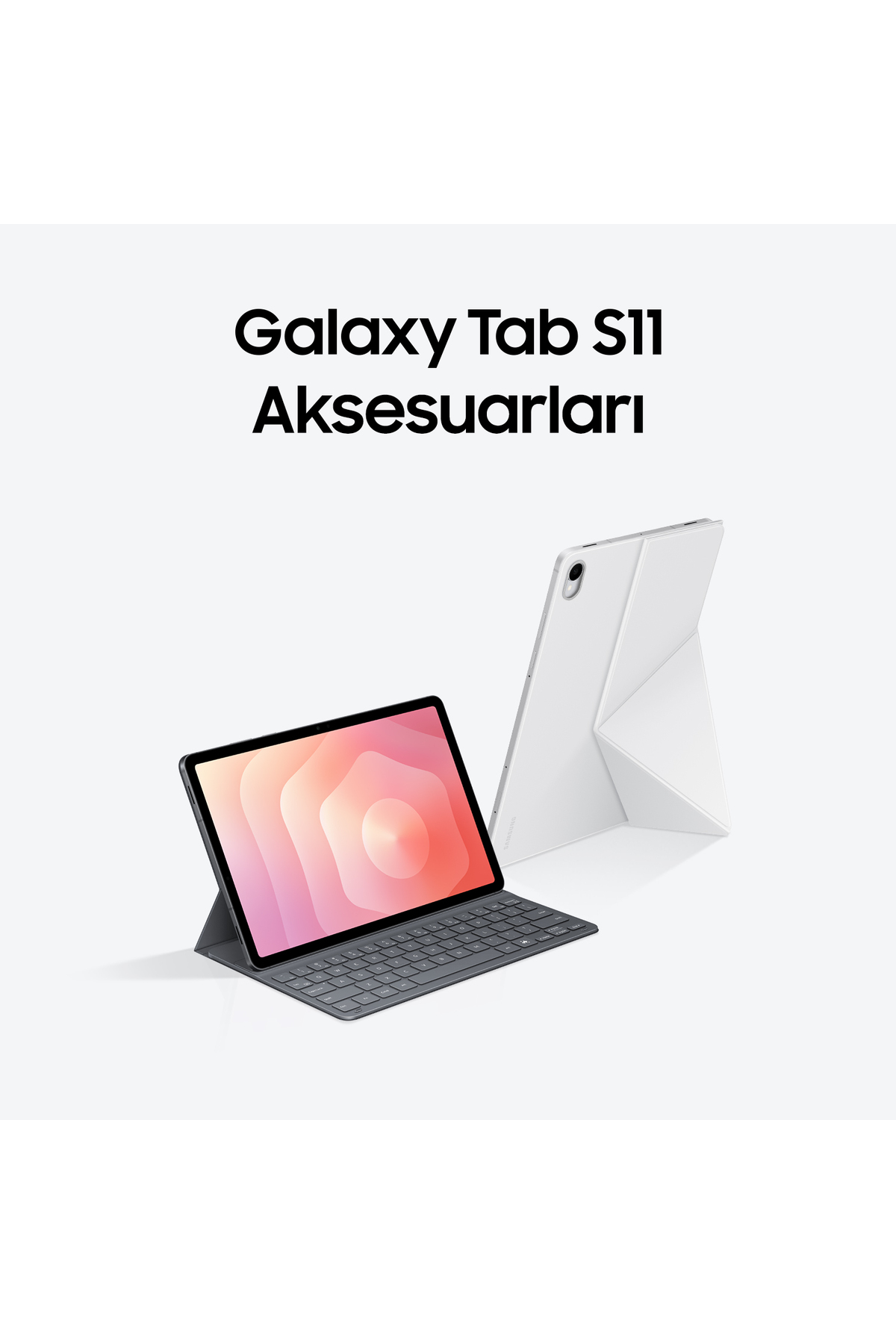 Beyaz arka planda klavyeli tablet ve beyaz kılıf.