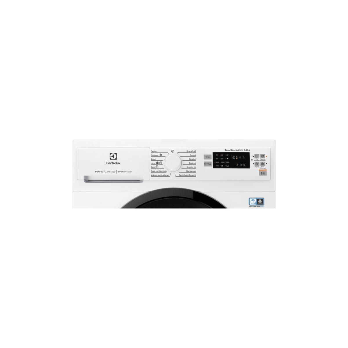 Pannello di controllo lavatrice Electrolux con vari programmi e impostazioni di lavaggio.