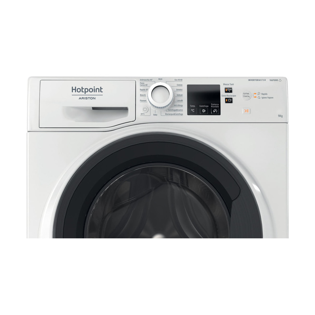 Una lavatrice bianca Hotpoint Ariston che mostra il pannello di controllo e l'oblò.