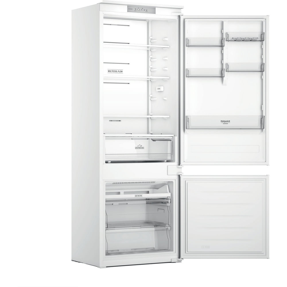 Frigorifero bianco con porta aperta, mostra ripiani, cassetti e 'Multicool Flow'.