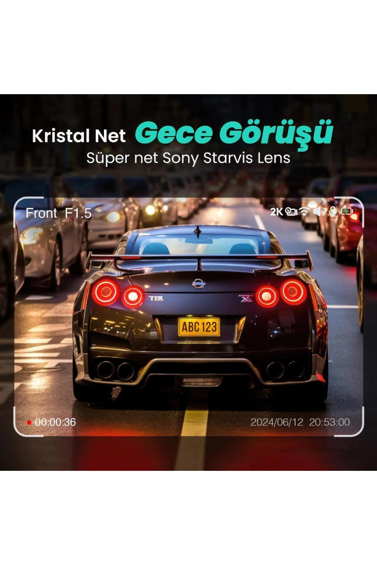 Plakası "ABC 123" olan siyah bir Nissan GTR gece yolda ilerliyor.