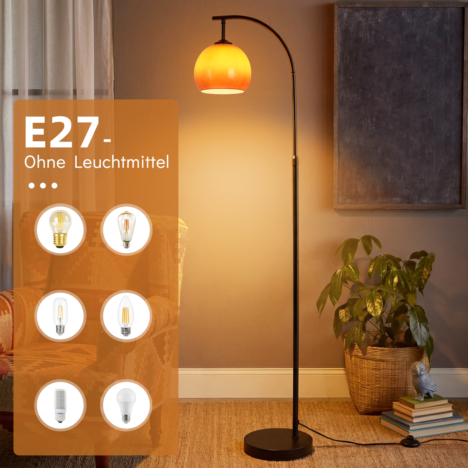 Lampa podłogowa z pomarańczowym kloszem stoi nad fotelem. Pokazano wiele żarówek.