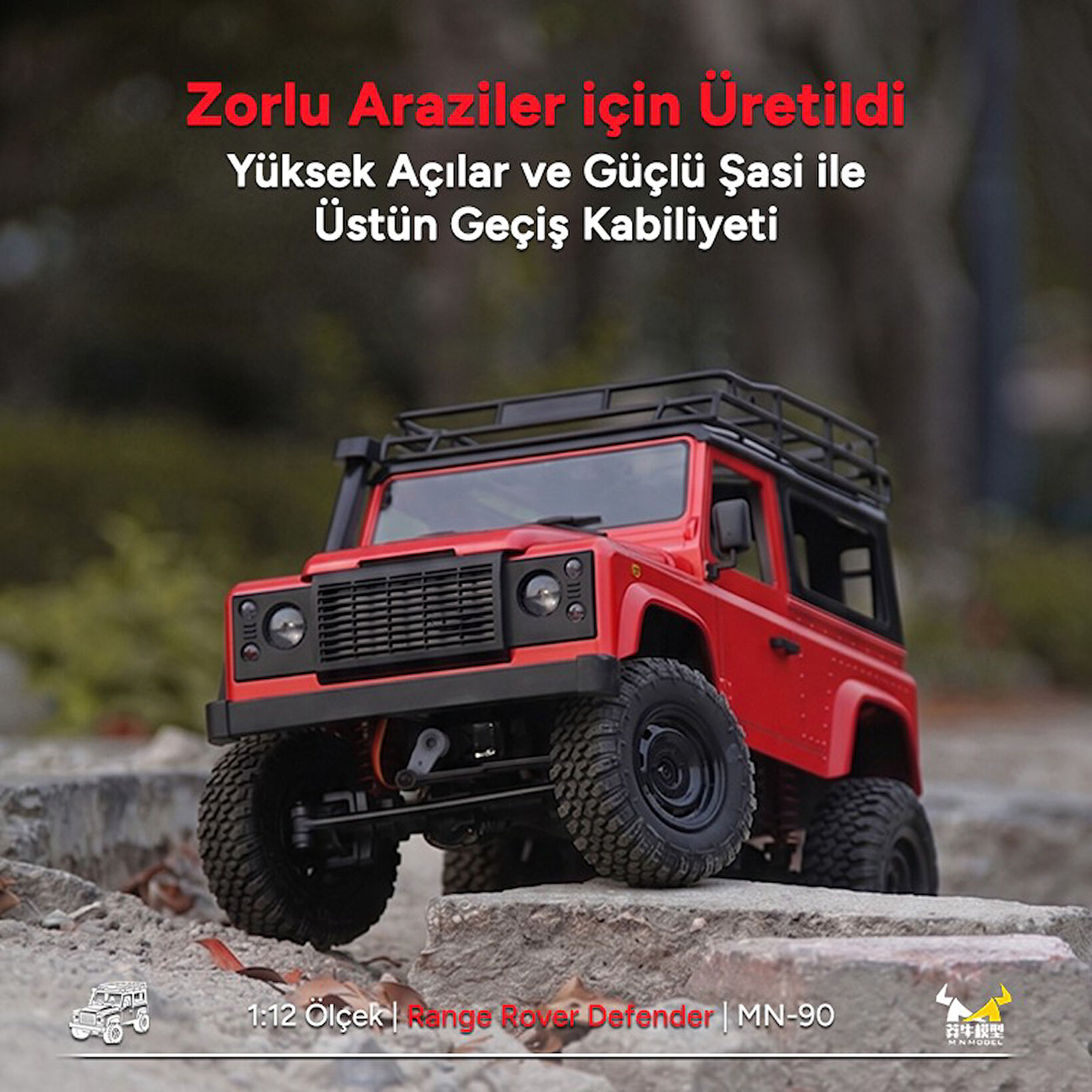Tavan bagajlı kırmızı bir RC arazi araba modeli kayaların üzerinde ilerliyor.