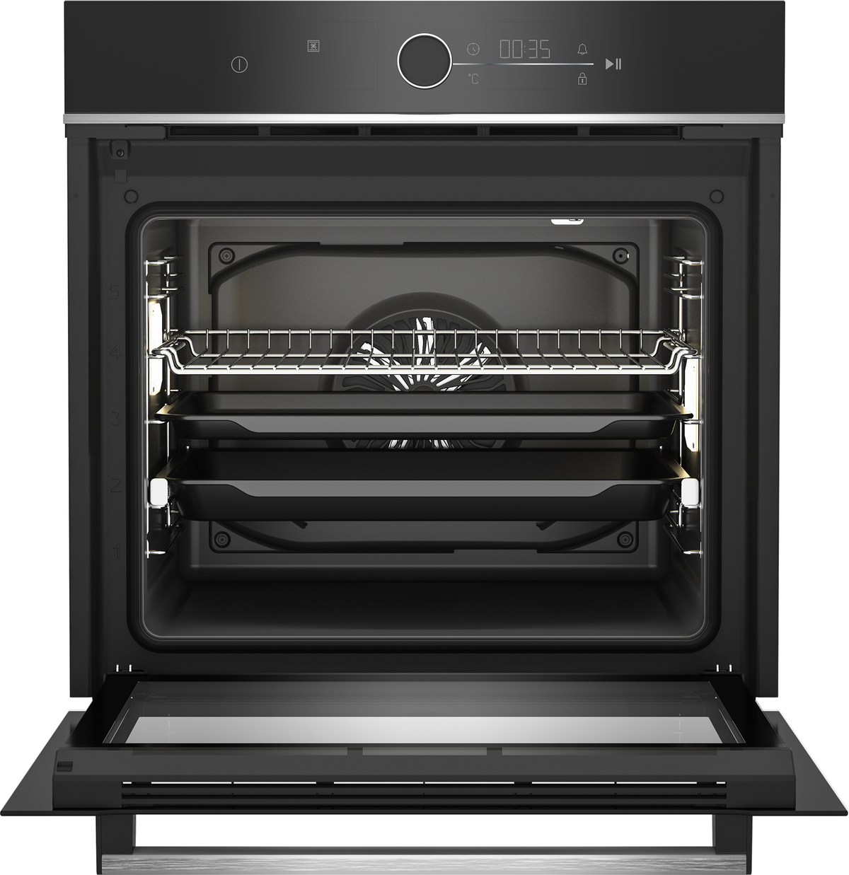 Un forno da incasso nero moderno con la porta aperta, che mostra l'interno con una griglia e due teglie.