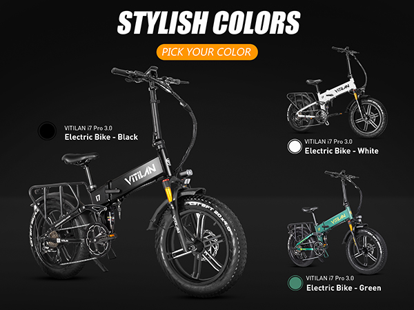 Sono esposte biciclette elettriche Vitilan i7 Pro 3.0 nere, bianche e verdi.