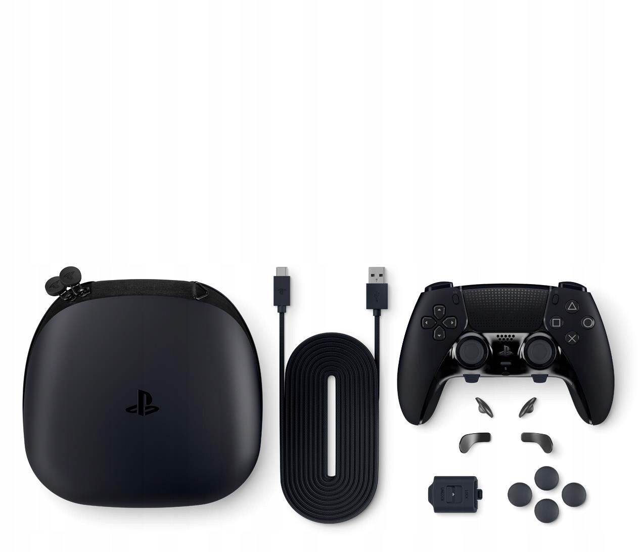 Controller nero con accessori, cavo e custodia.