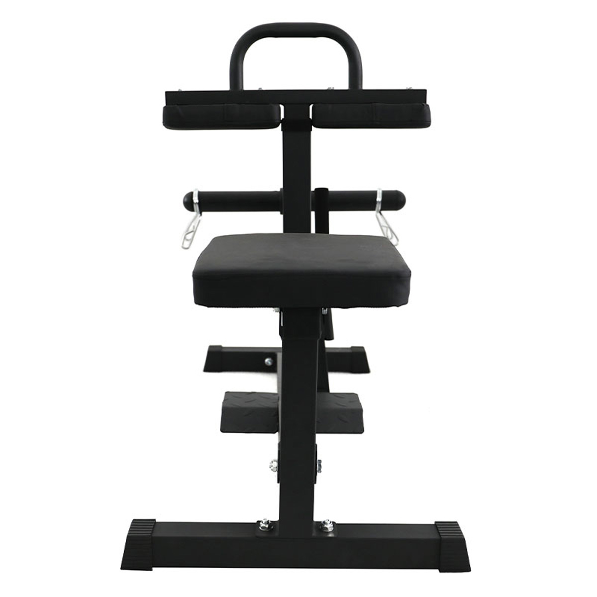 Ein schwarzer Fitness-Bauchtrainer mit Polstern und Griffen.