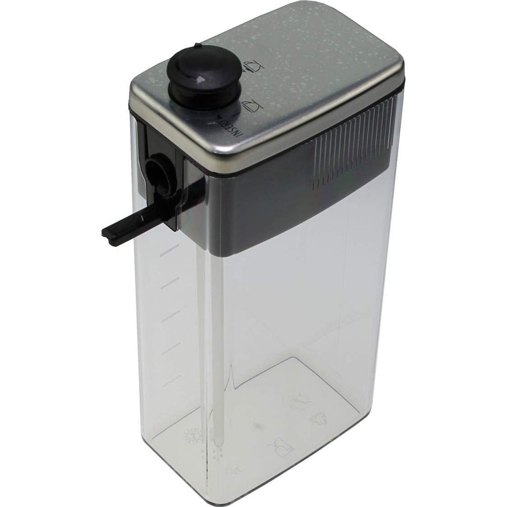 Ein transparenter Wassertank mit silbernem Deckel und schwarzem Griff.