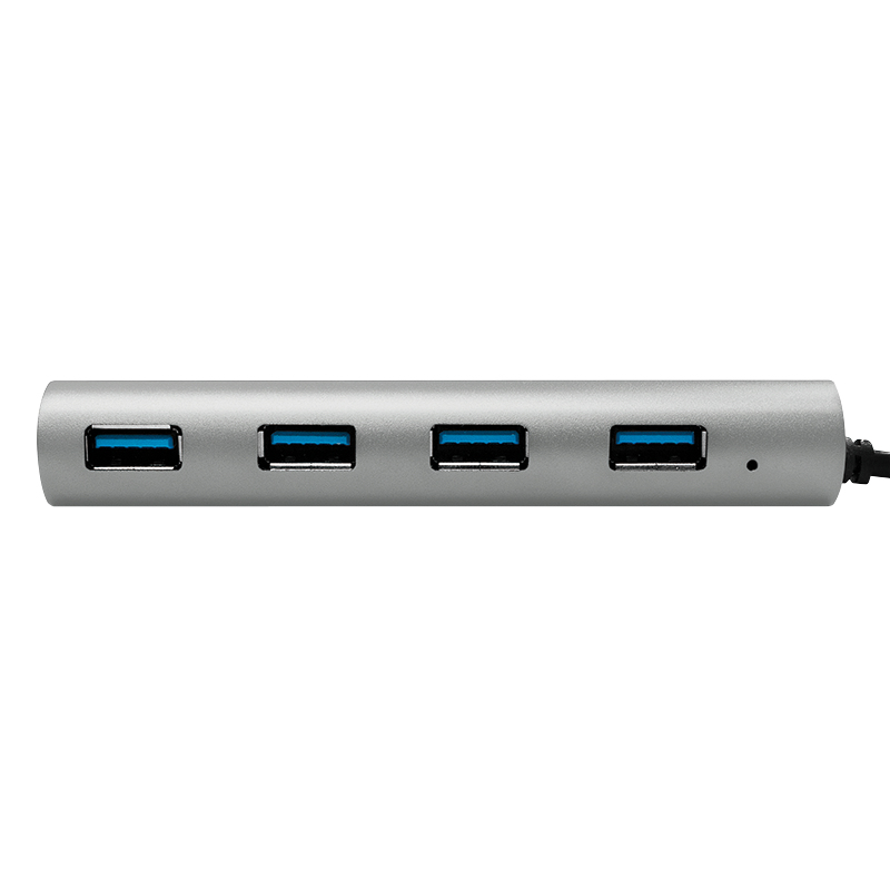 Ein silberner USB-Hub mit vier blauen USB-Anschlüssen und einem Kabel.