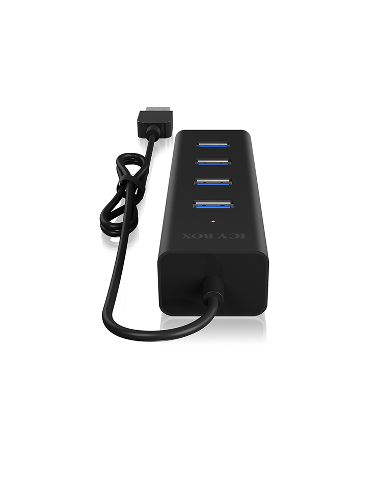 Hub USB nero con quattro porte USB blu e un cavo.