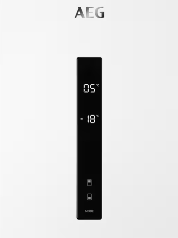 Logo AEG sopra un pannello nero verticale con display digitali della temperatura.