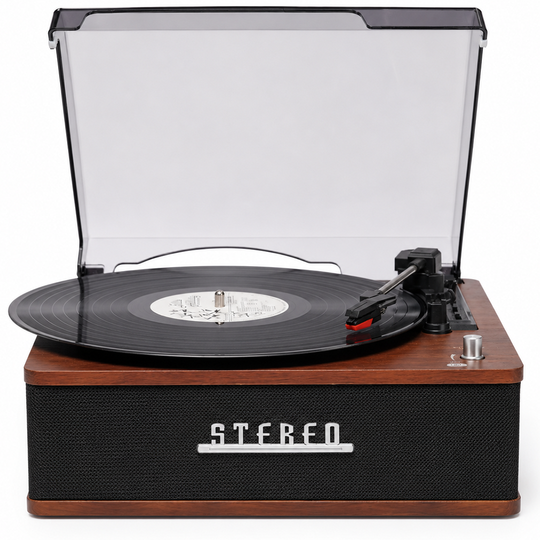 Un tourne-disque avec un boîtier en bois marron, un haut-parleur noir et un disque vinyle.
