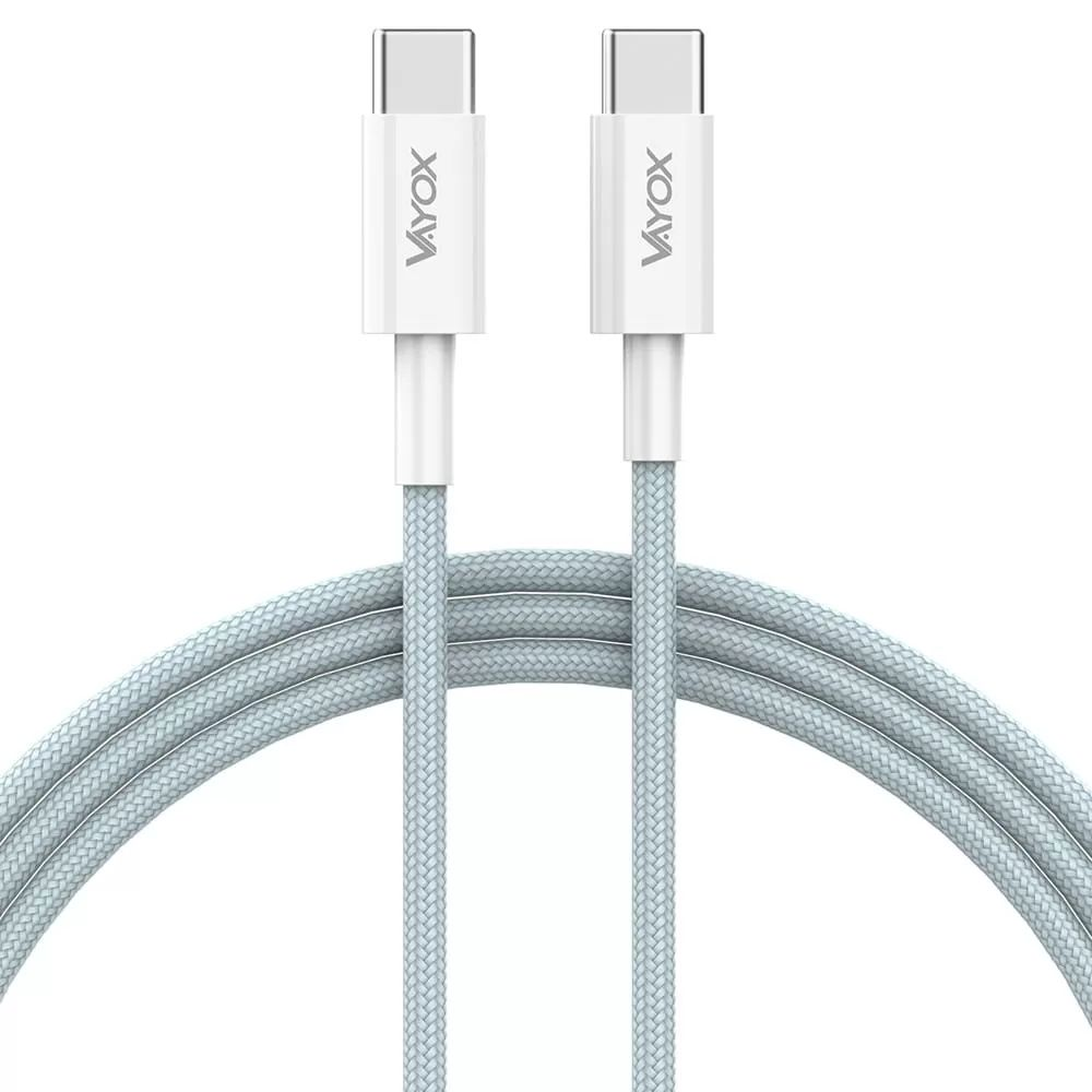 Zwei weiße USB-C-Kabel mit grauem geflochtenem Kabel auf weißem Hintergrund.