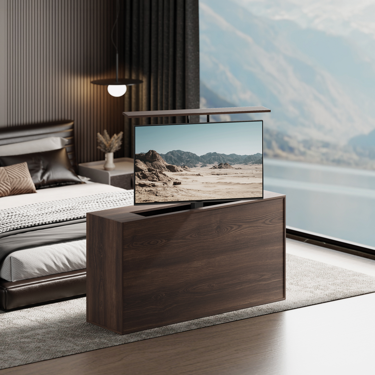 Luxuriöses Schlafzimmer mit ausgefahrenem TV-Möbel und Bergblick.