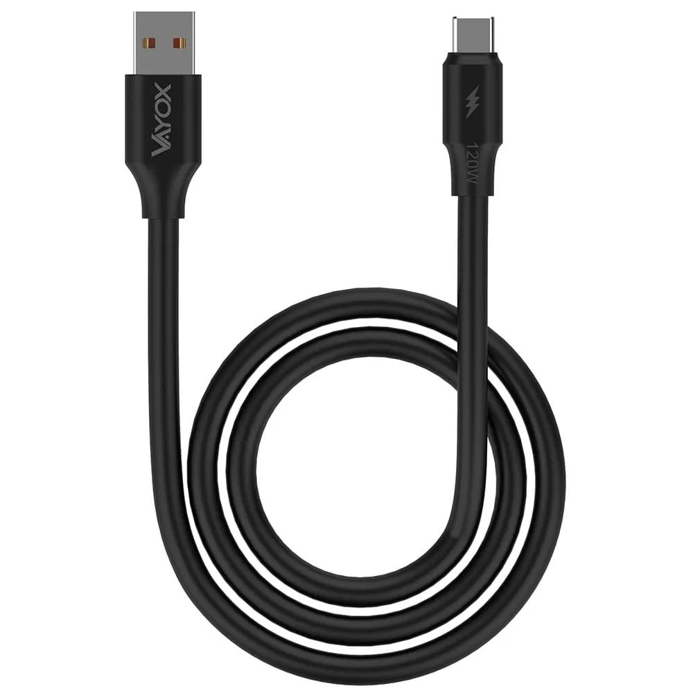 Czarny kabel Vayox USB-C ze złączem USB-A, schludnie zwinięty.
