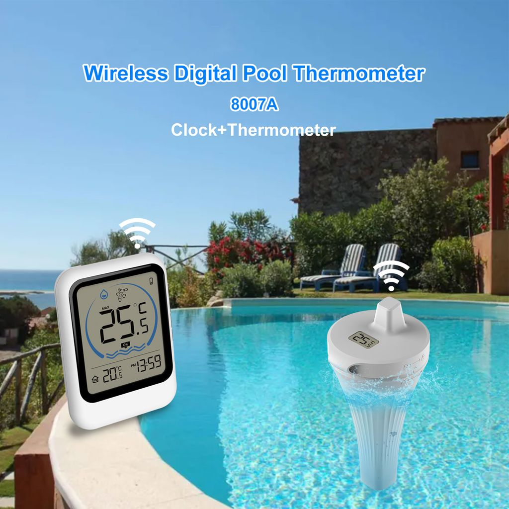 Ein digitaler Poolthermometer mit Display steht am Poolrand. Ein weiterer Thermometer schwimmt im Wasser.
