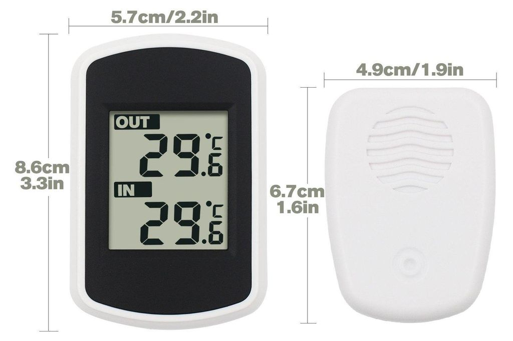 Ein digitales Thermometer zeigt 29°C innen und 30°C außen an.