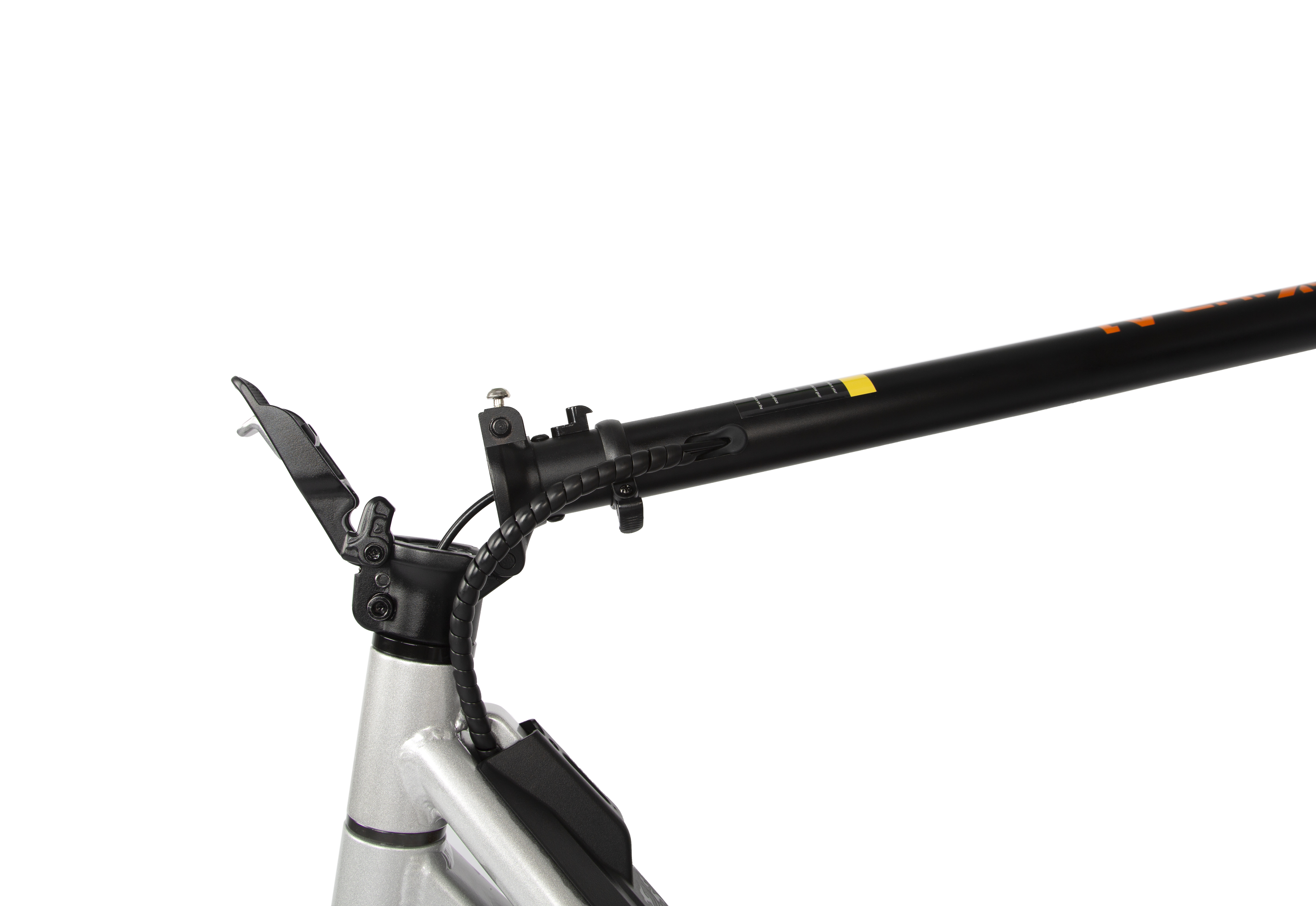 Telaio argento scooter con manubrio e cavi neri.