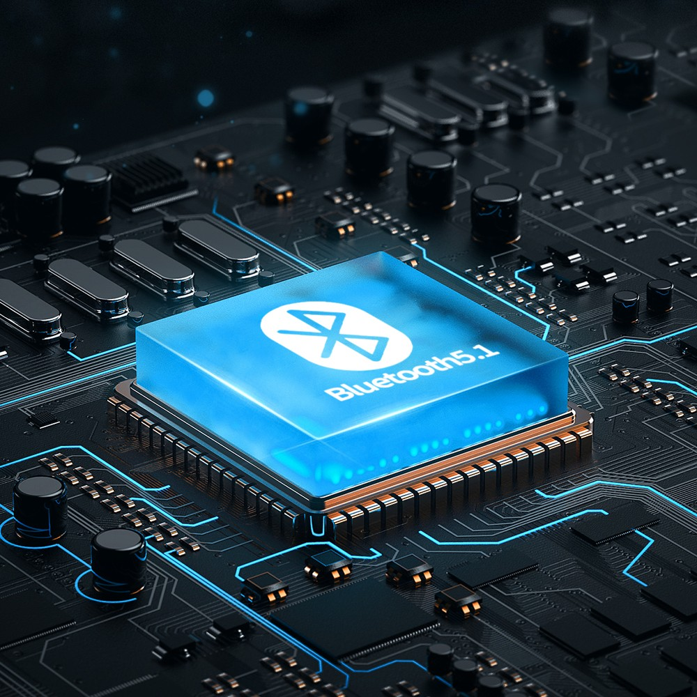 Eine Nahaufnahme einer Leiterplatte mit einem leuchtend blauen Bluetooth 5.1 Chip.