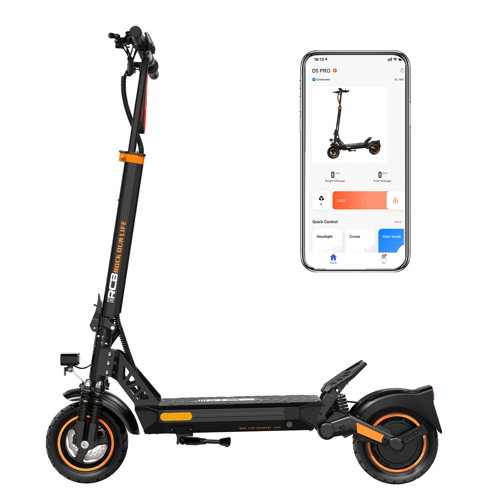 Ein schwarzer Elektroroller mit orangen Akzenten und eine Smartphone-App.