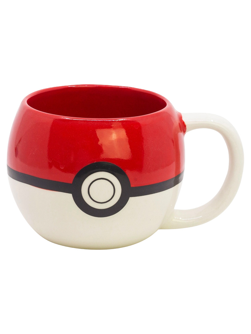 Eine rot-weiße Tasse in Form eines Pokeballs mit einem schwarzen Streifen.