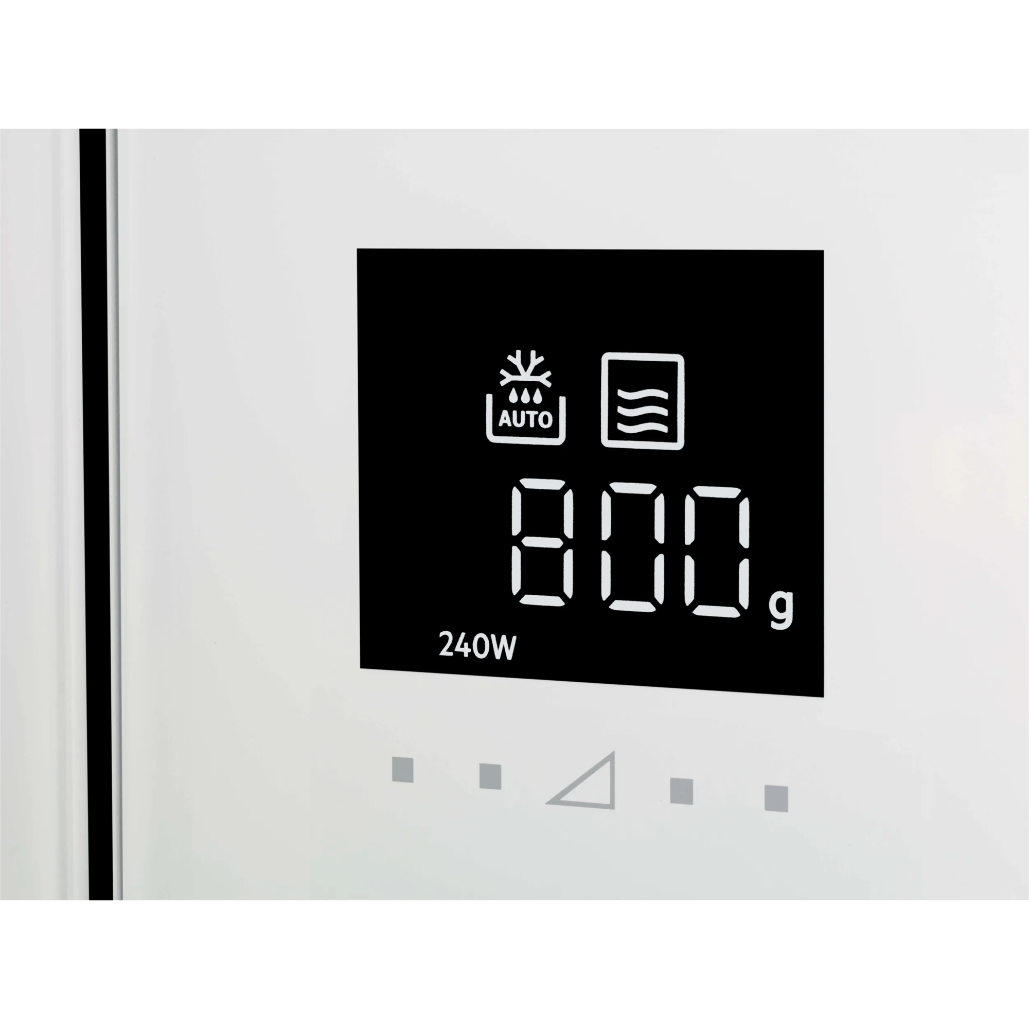 Display digitale mostra 800g, AUTO, 240W e un simbolo d'onda.