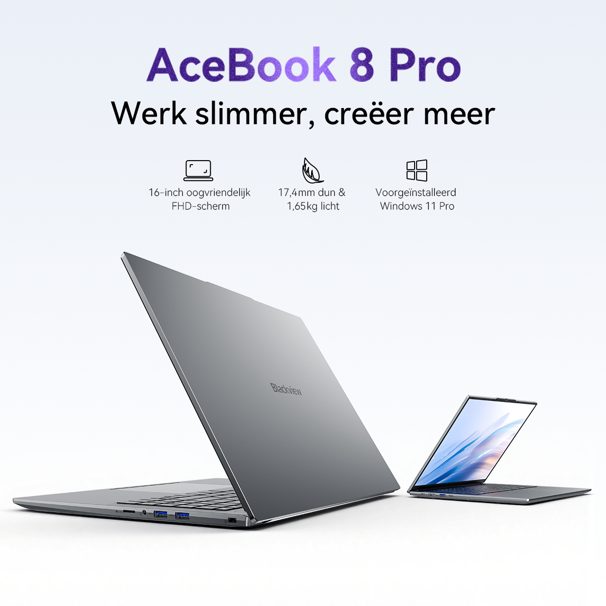Twee zilveren laptops op witte achtergrond. Eén is open met toetsenbord zichtbaar.