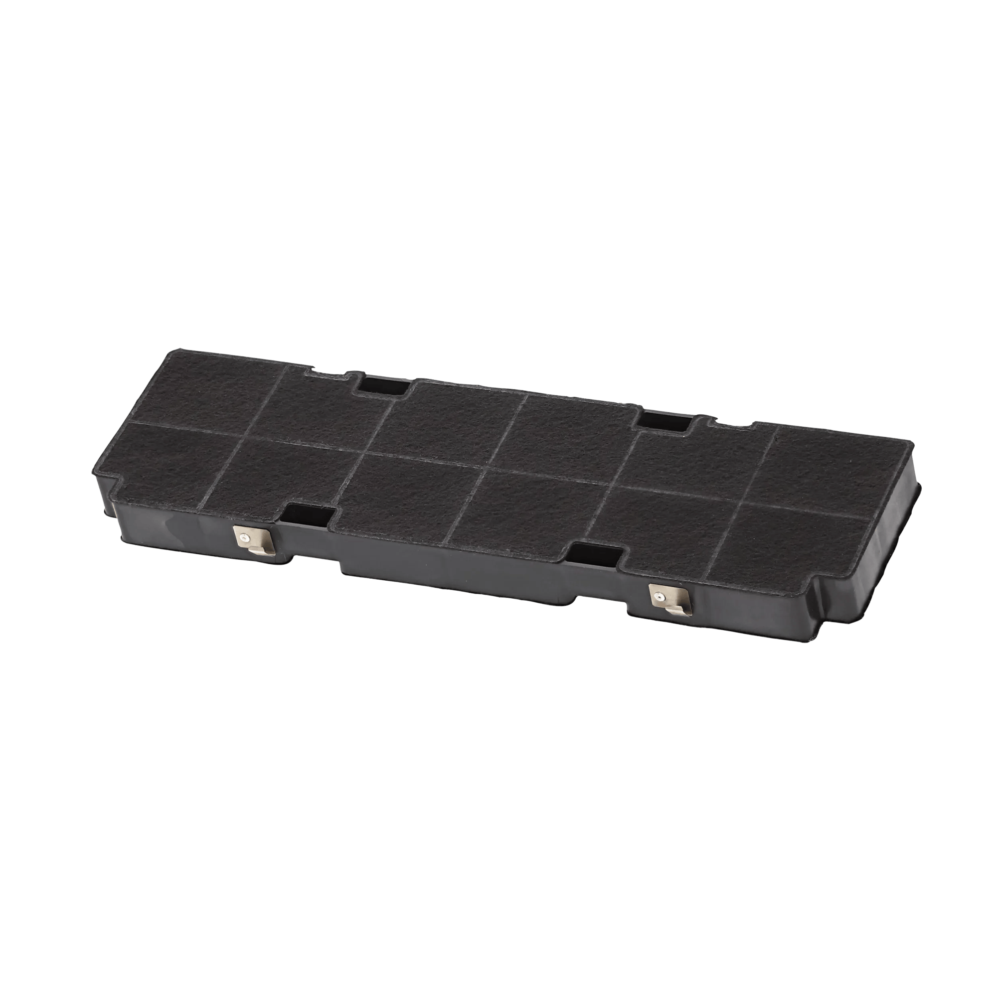 Un filtro rectangular de carbón activado con rejilla negra y dos clips metálicos.