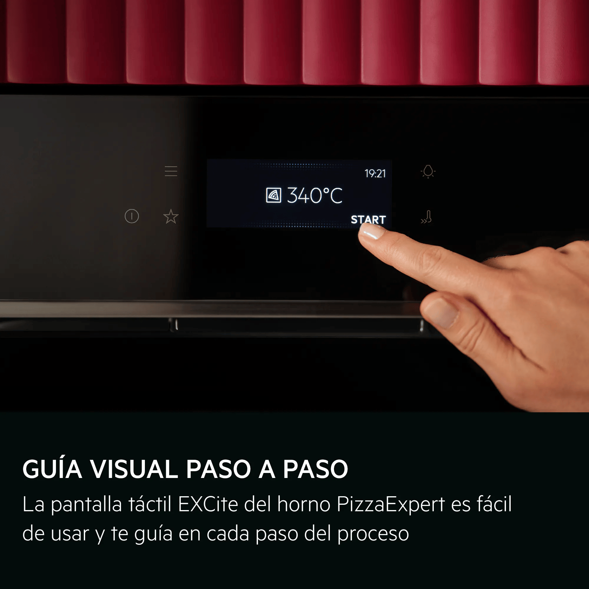 Una mano toca el botón de inicio en la pantalla de un horno a 340°C.