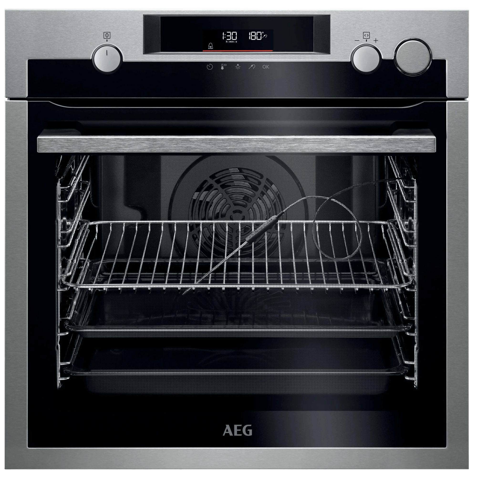 Horno de acero inoxidable con puerta abierta, rejillas y ventilador interno visible.