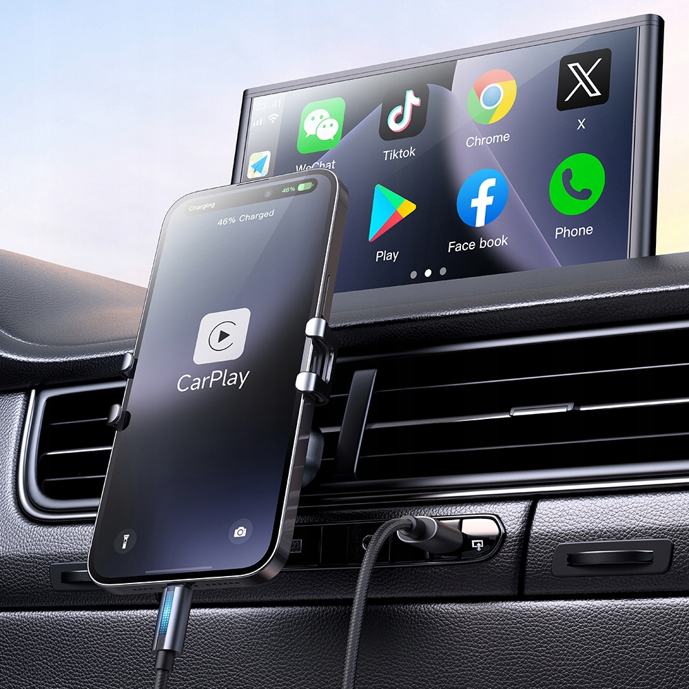 CarPlay özellikli akıllı telefon araç tutucusuna monte edilmiştir. Ekranda uygulamalar görüntülenir.