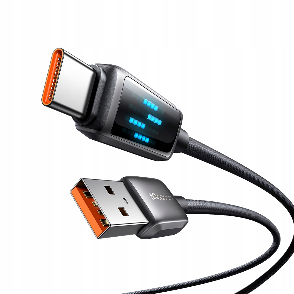 Turuncu konektörlü ve mavi şarj göstergeli siyah USB-C - USB-A kablosu.