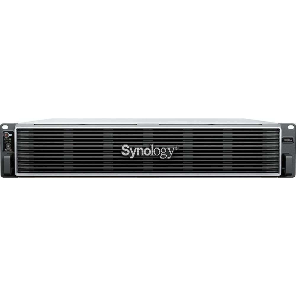 Ein schwarzes Synology Rackmount-NAS-Gerät mit Lüftungsschlitzen vorne und Statusanzeigen.