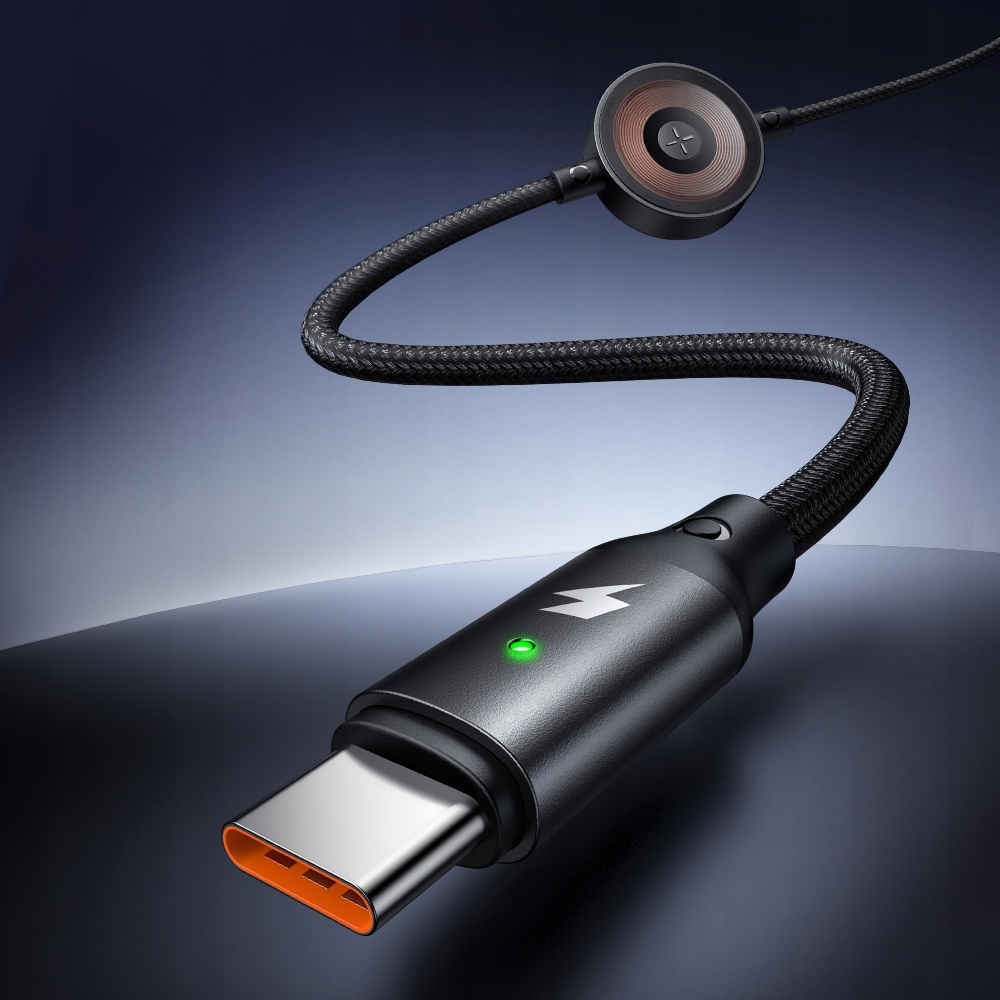 Flaş logolu, yeşil LED'li, manyetik şarj başlığına sahip siyah USB-C kablosu.