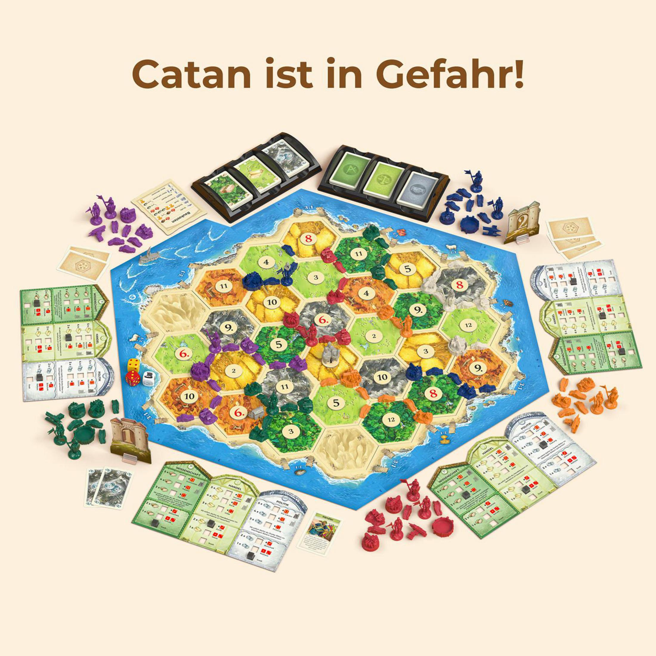 Brettspiel 'Catan' mit Figuren in Rot, Blau, Lila und Grün, Spielbrettern und Karten.