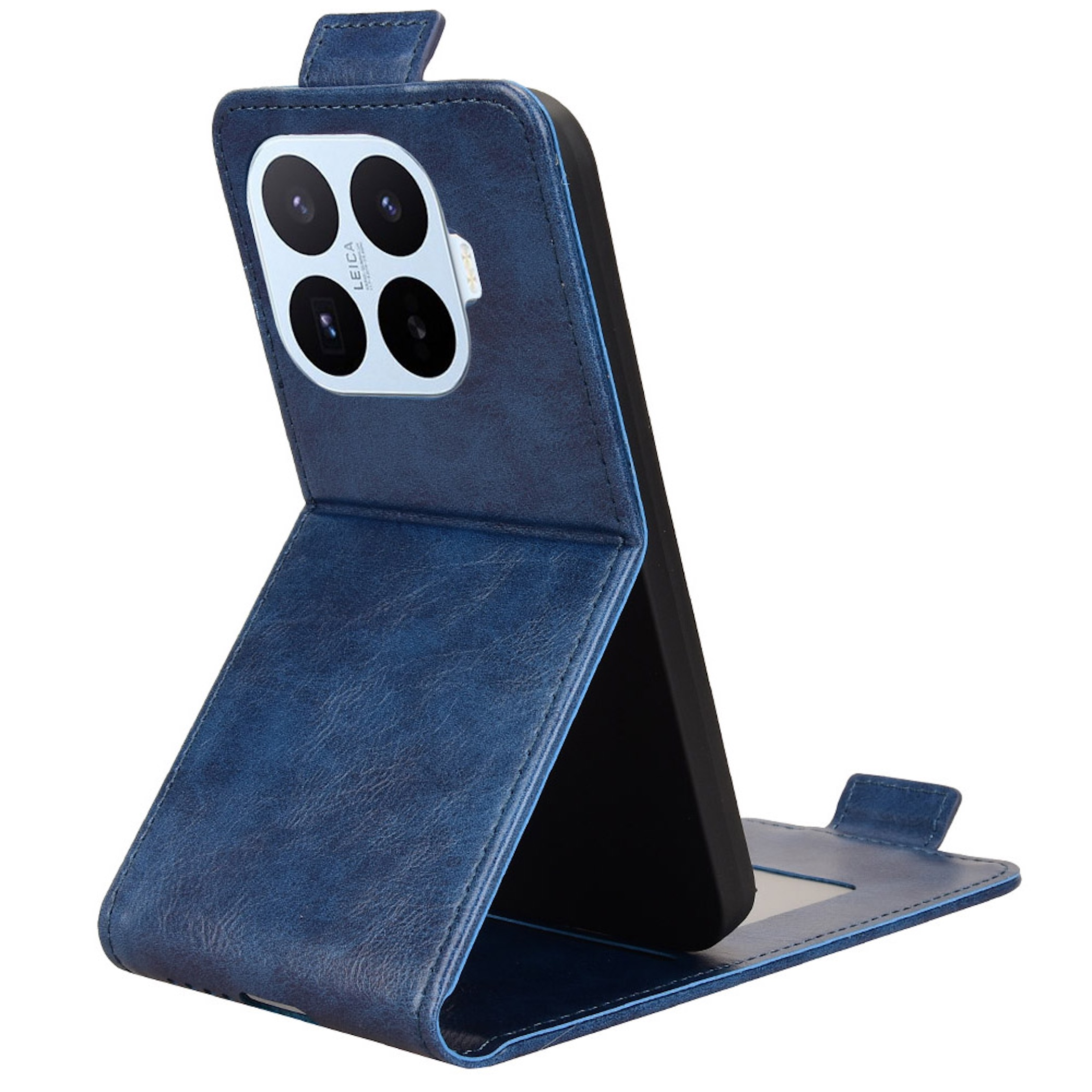 Ein dunkelblauer Leder-Flip-Case-Ständer für ein Smartphone mit vier Kameras.