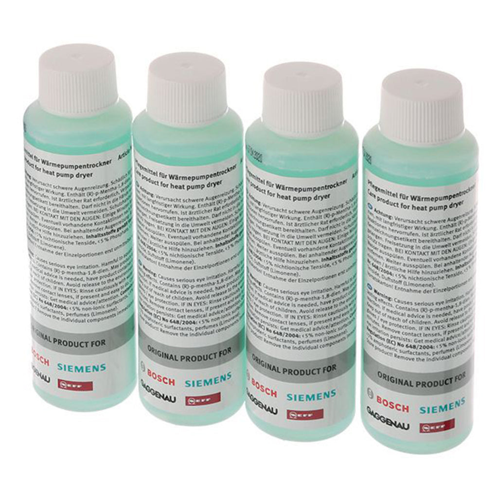 Quattro bottiglie di liquido detergente per asciugatrici a pompa di calore.