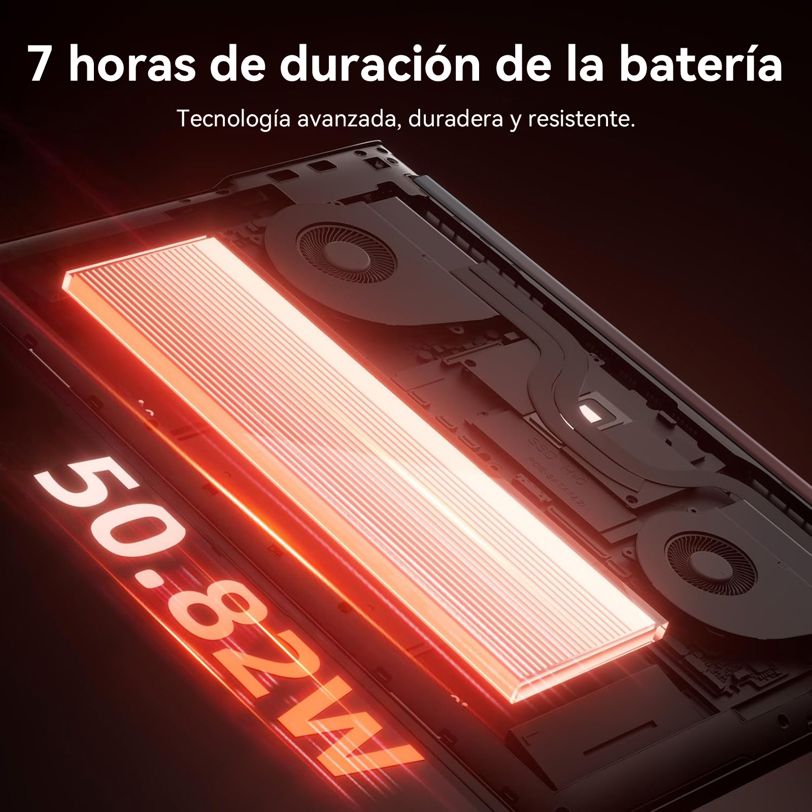 Interior de portátil con componente brillante y ventiladores. Texto: 50,82W.