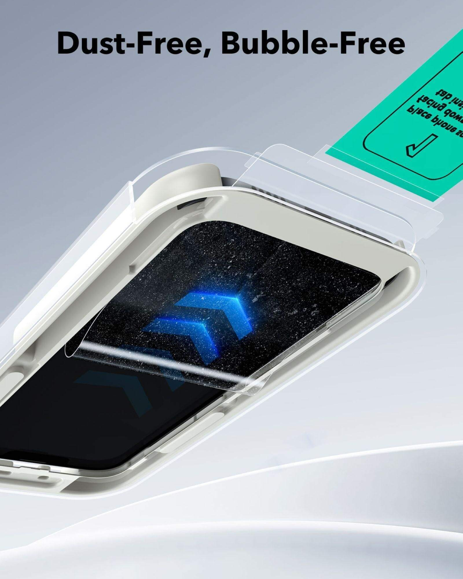 Ein Werkzeug zum Anbringen einer Displayschutzfolie auf einem Smartphone mit blauen Pfeilen.